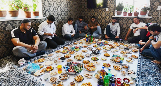 塔吉克斯坦餐床