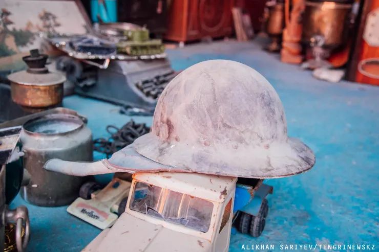 阿拉木圖跳蚤市場